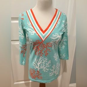 SUMMERY BARBRA GERWIT V NECK TUNIC TOP CORAL REEF PATTERN XS NWT